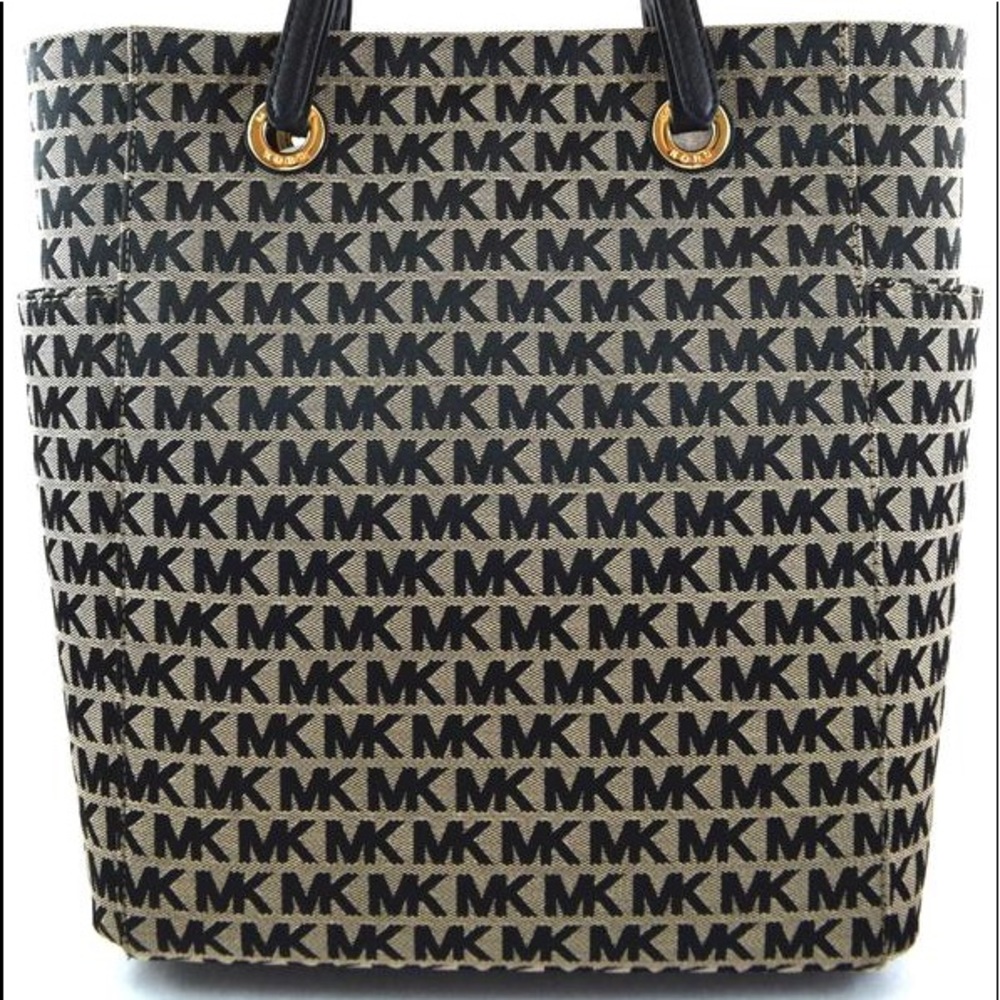 LIKE NEW❗️AUTHENTIC MICHAEL KORS JET SET MONOGRAM TOTE - Picture 13 of 14